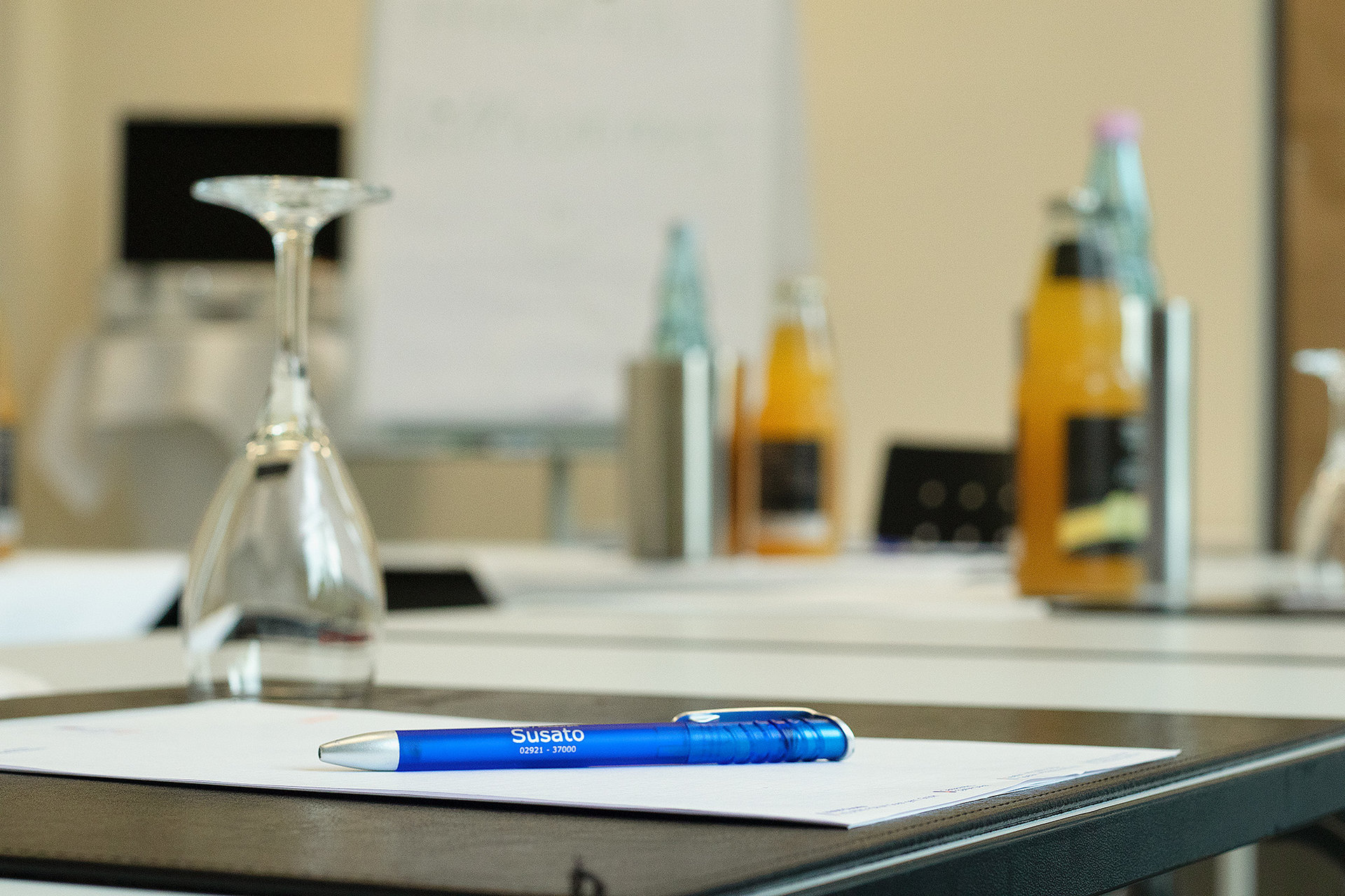Conference room in the Hotel Susato - seat with conference documents